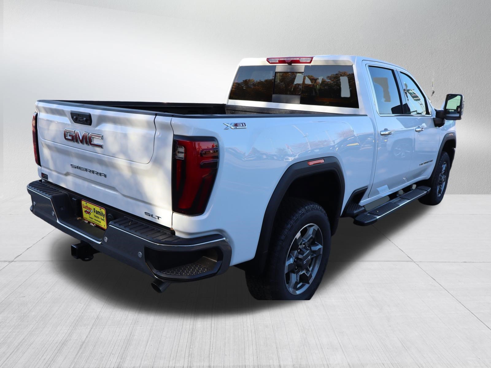 New 2026 GMC Sierra 3500 SLT w/ SLT Premium Package AWD/4WD image 7