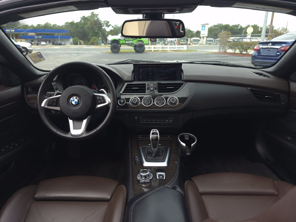 Used 2014 BMW Z4 sDrive35i RWD image 16