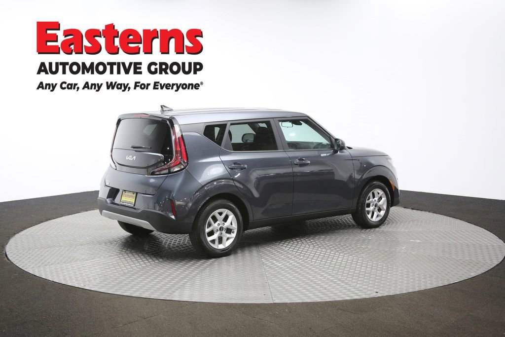 Used 2023 Kia Soul LX w/ LX Technology Package image 41