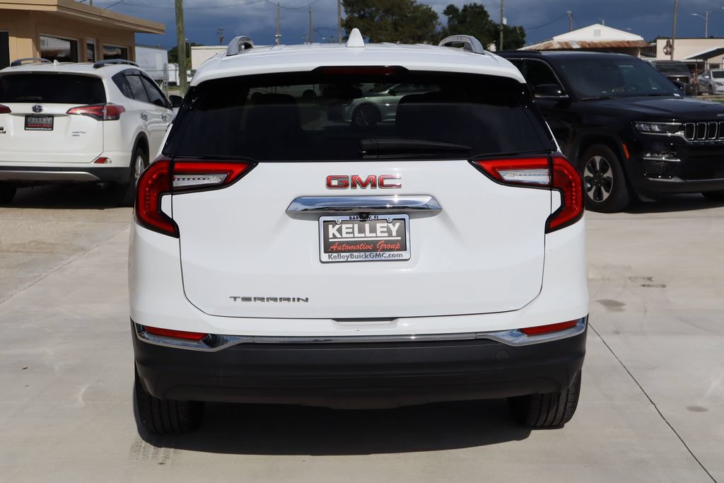 Used 2024 GMC Terrain SLT FWD image 8