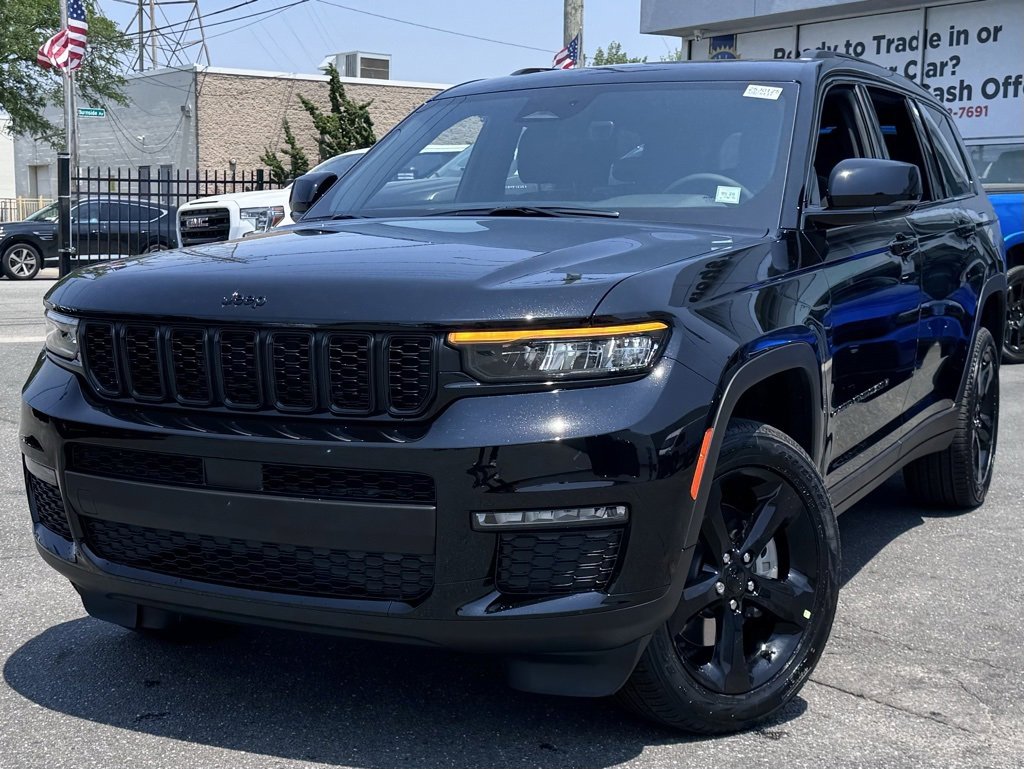 New 2025 Jeep Grand Cherokee L Limited image 3