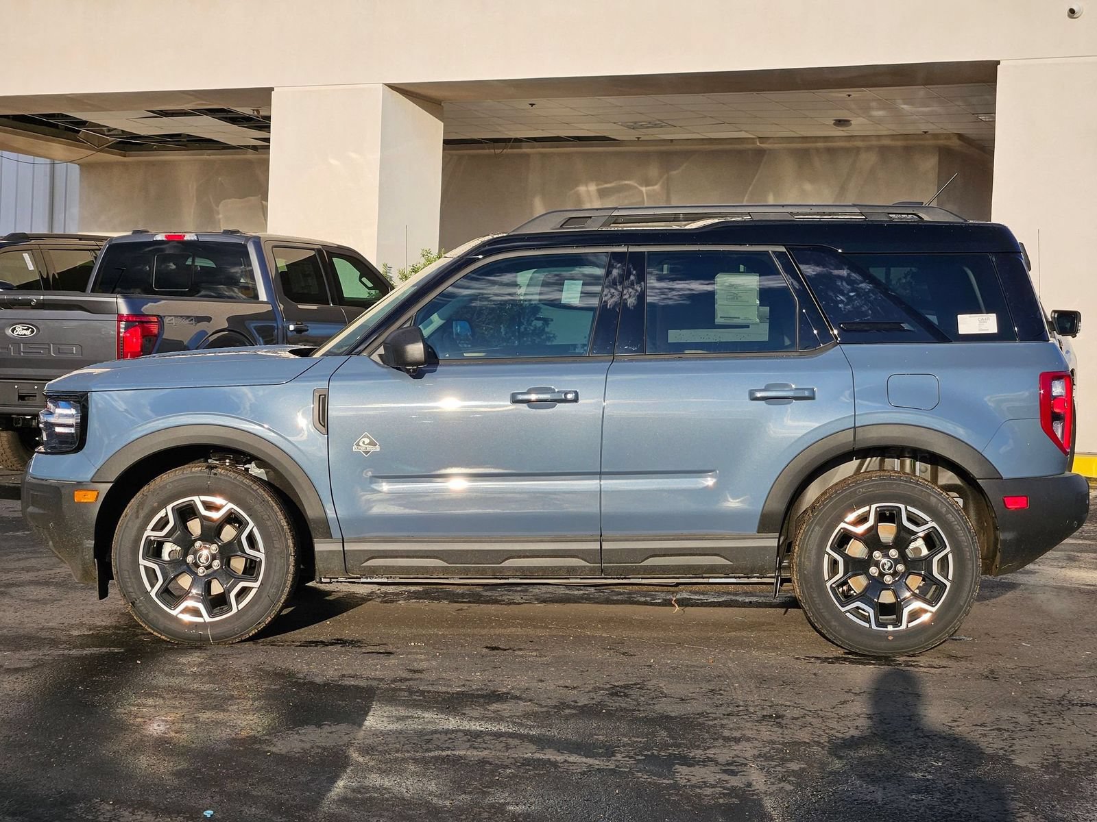 New 2025 Ford Bronco Sport Outer Banks w/ Outer Banks Tech Package+ AWD/4WD image 9