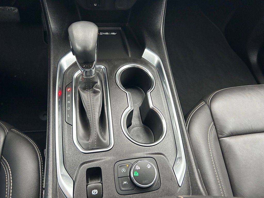 Used 2023 Chevrolet Traverse LT image 48