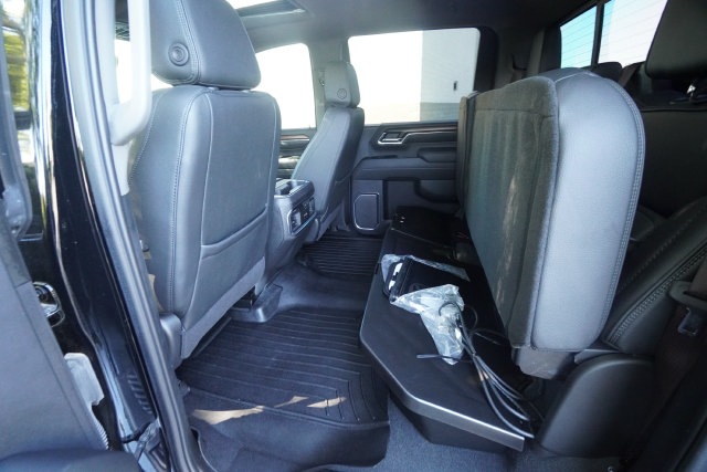 Used 2024 GMC Sierra 3500 Denali AWD/4WD image 33