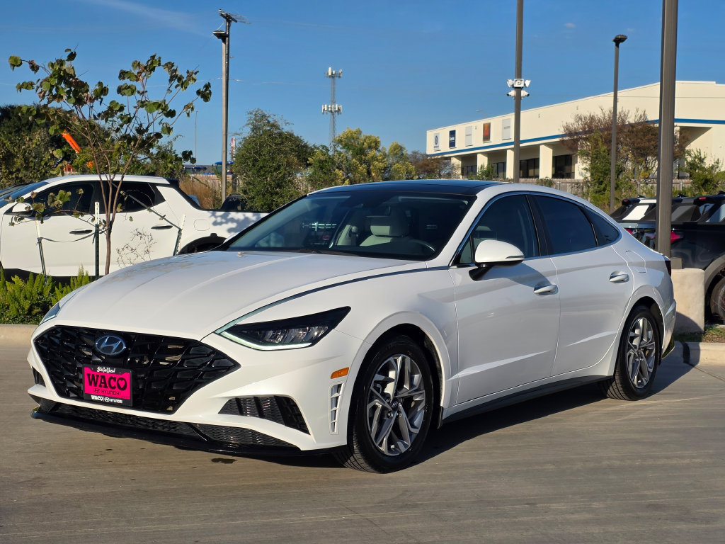 Used 2023 Hyundai Sonata SEL w/ Convenience Package FWD image 3