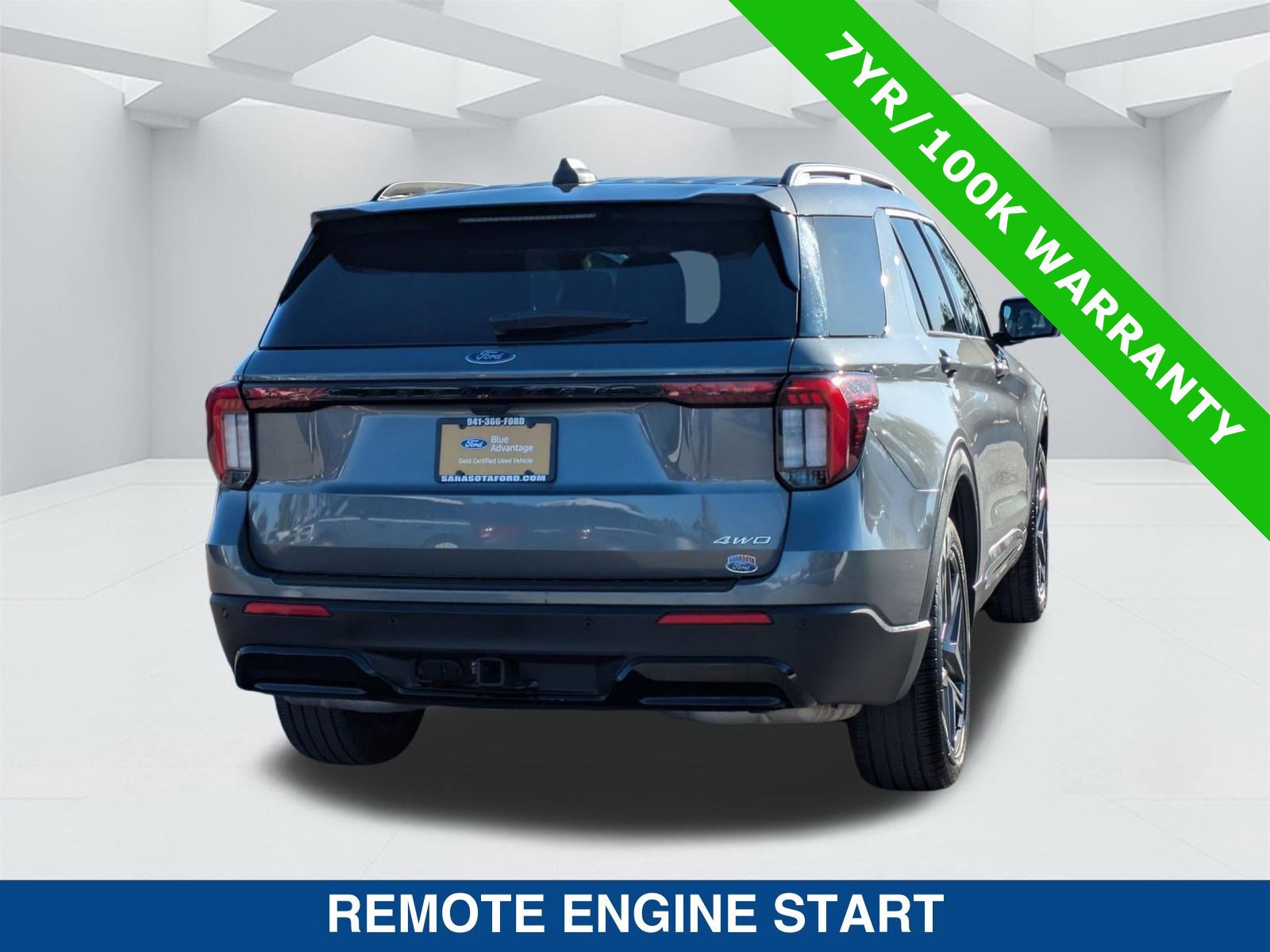 Certified 2025 Ford Explorer ST-Line w/ ST-Line Street Pack image 4