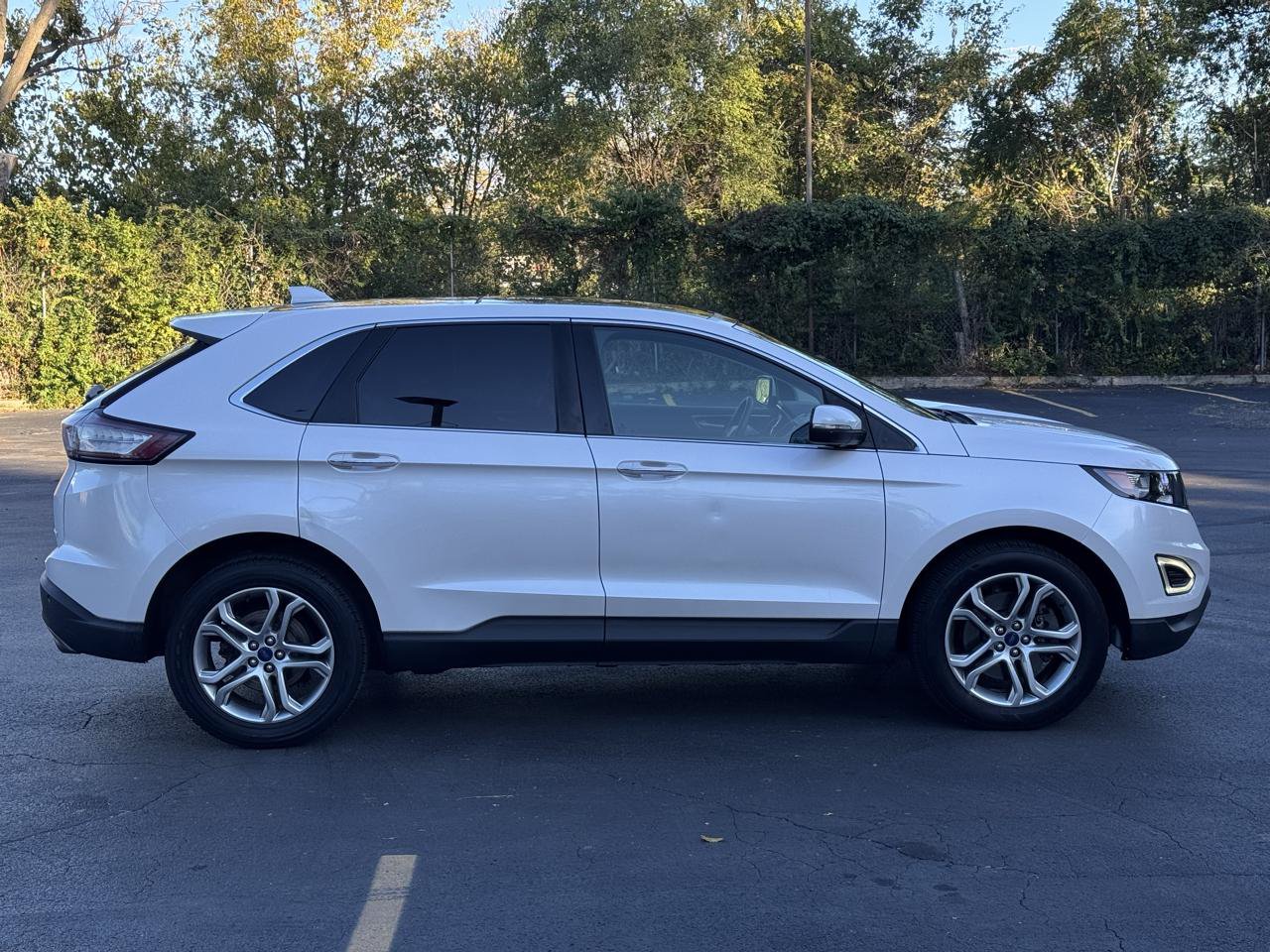 Used 2015 Ford Edge Titanium w/ Equipment Group 301A FWD image 8