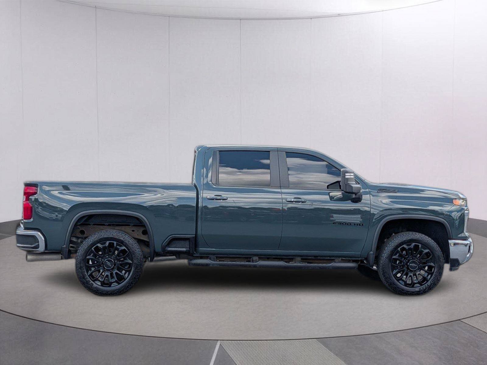 Used 2026 Chevrolet Silverado 2500 LT w/ Safety Package AWD/4WD image 7