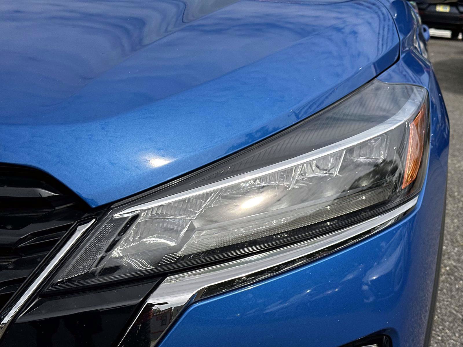 Certified 2021 Nissan Kicks SR FWD image 8