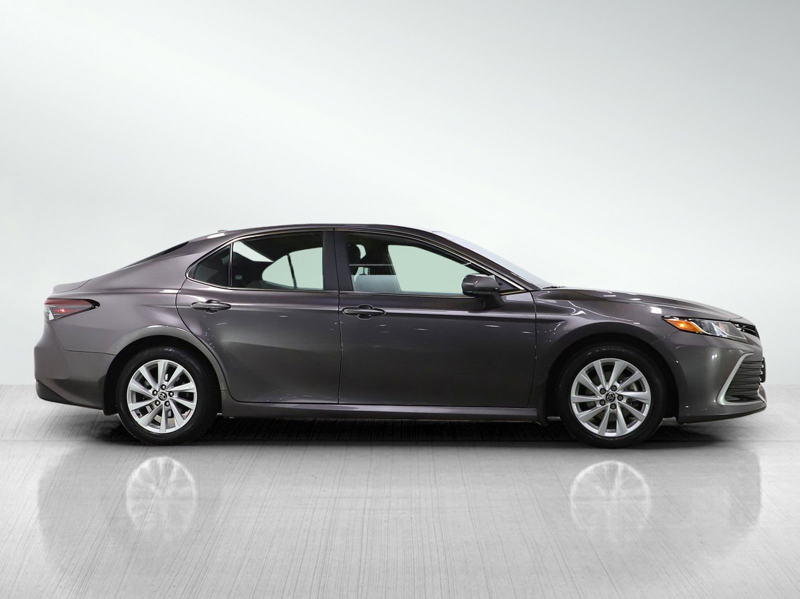 Used 2023 Toyota Camry LE w/ Protection Package (Q2) (TMS) FWD image 6