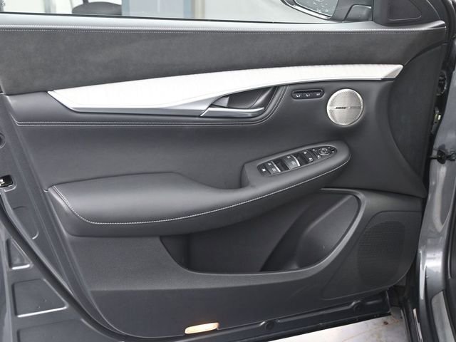 Used 2023 INFINITI QX50 Sensory image 9