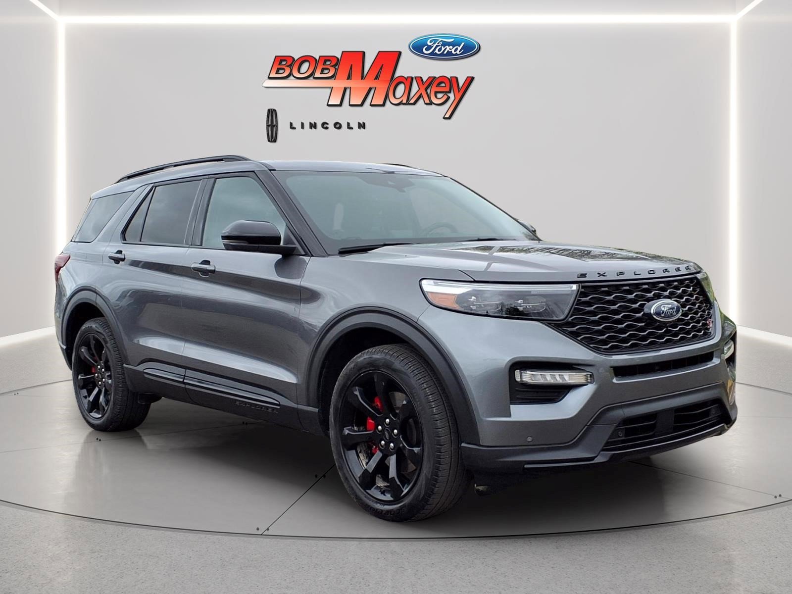 Used 2024 Ford Explorer ST w/ Equipment Group 401A AWD/4WD image 3