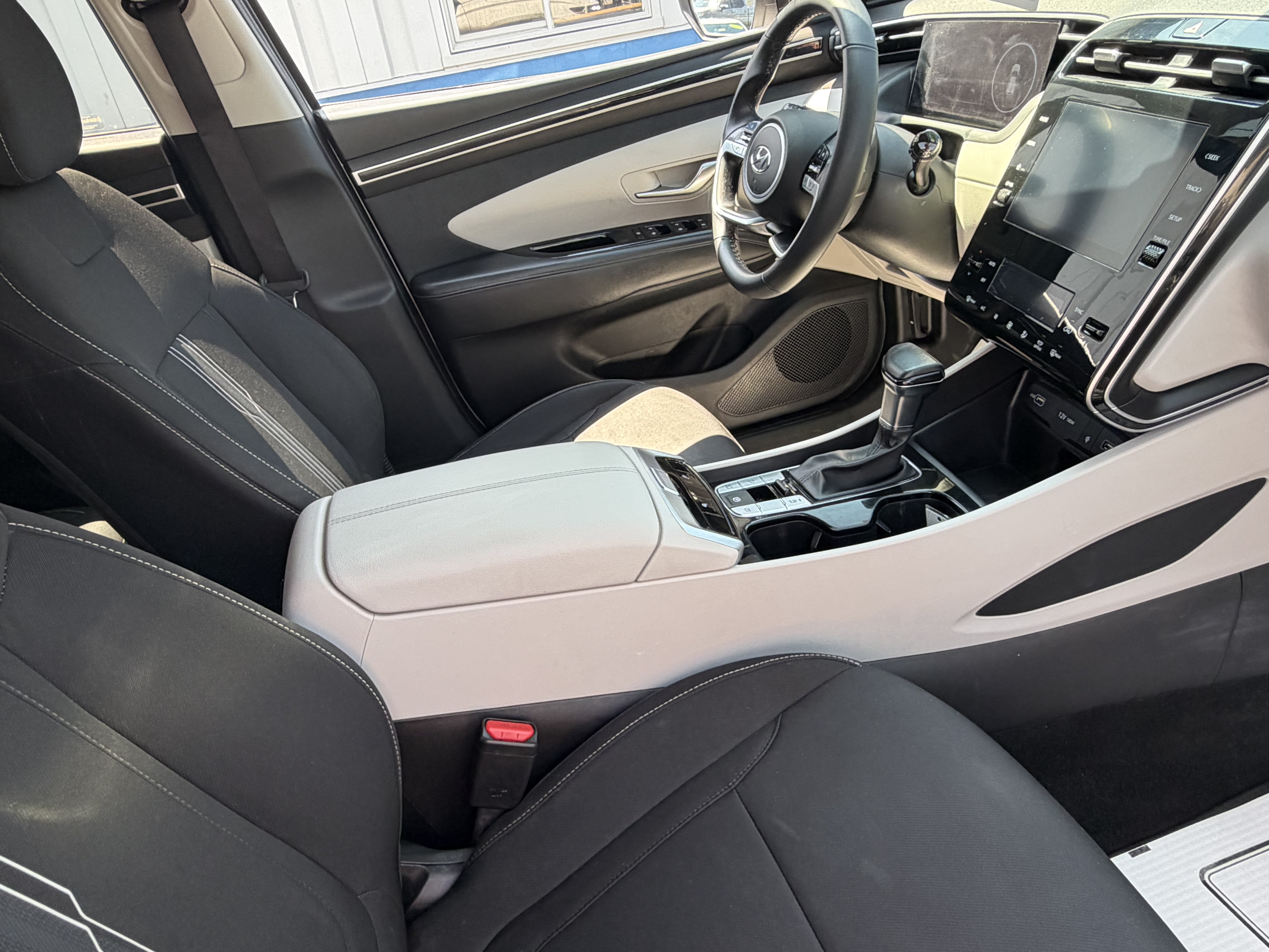 Used 2022 Hyundai Tucson SEL w/ Convenience Package FWD image 10