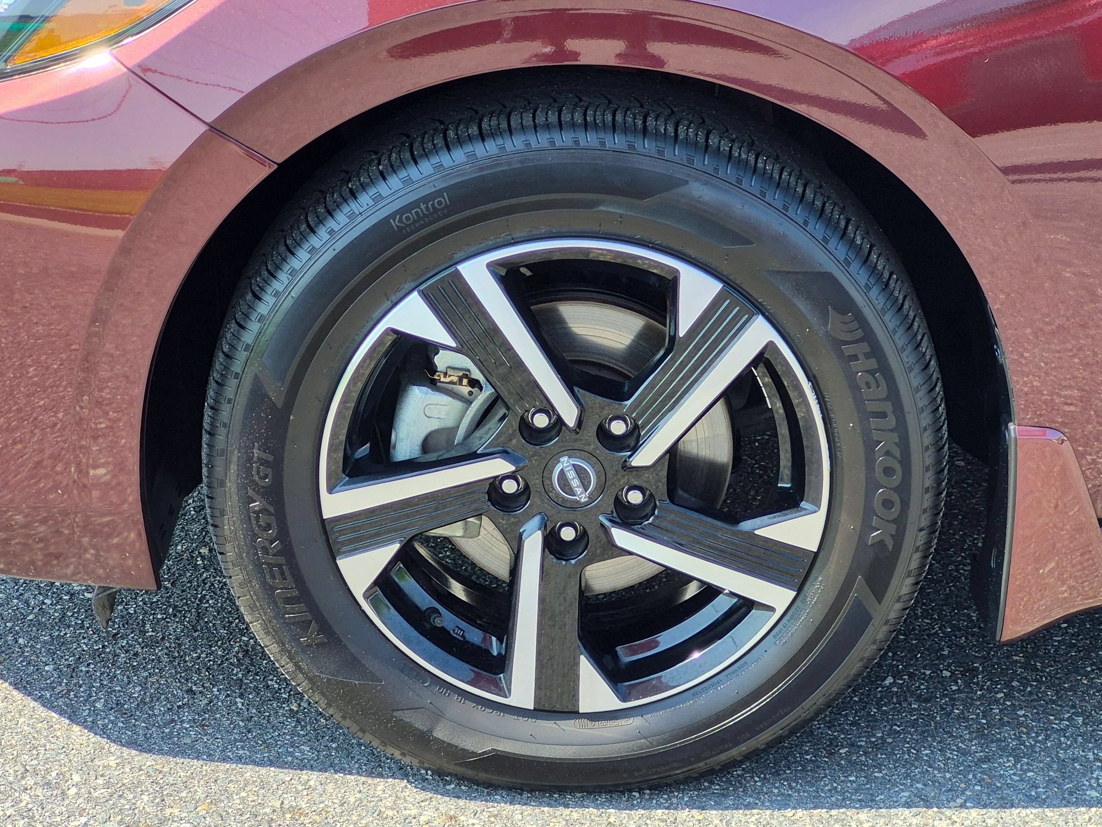 Used 2025 Nissan Sentra SV w/ All-Weather Package FWD image 10