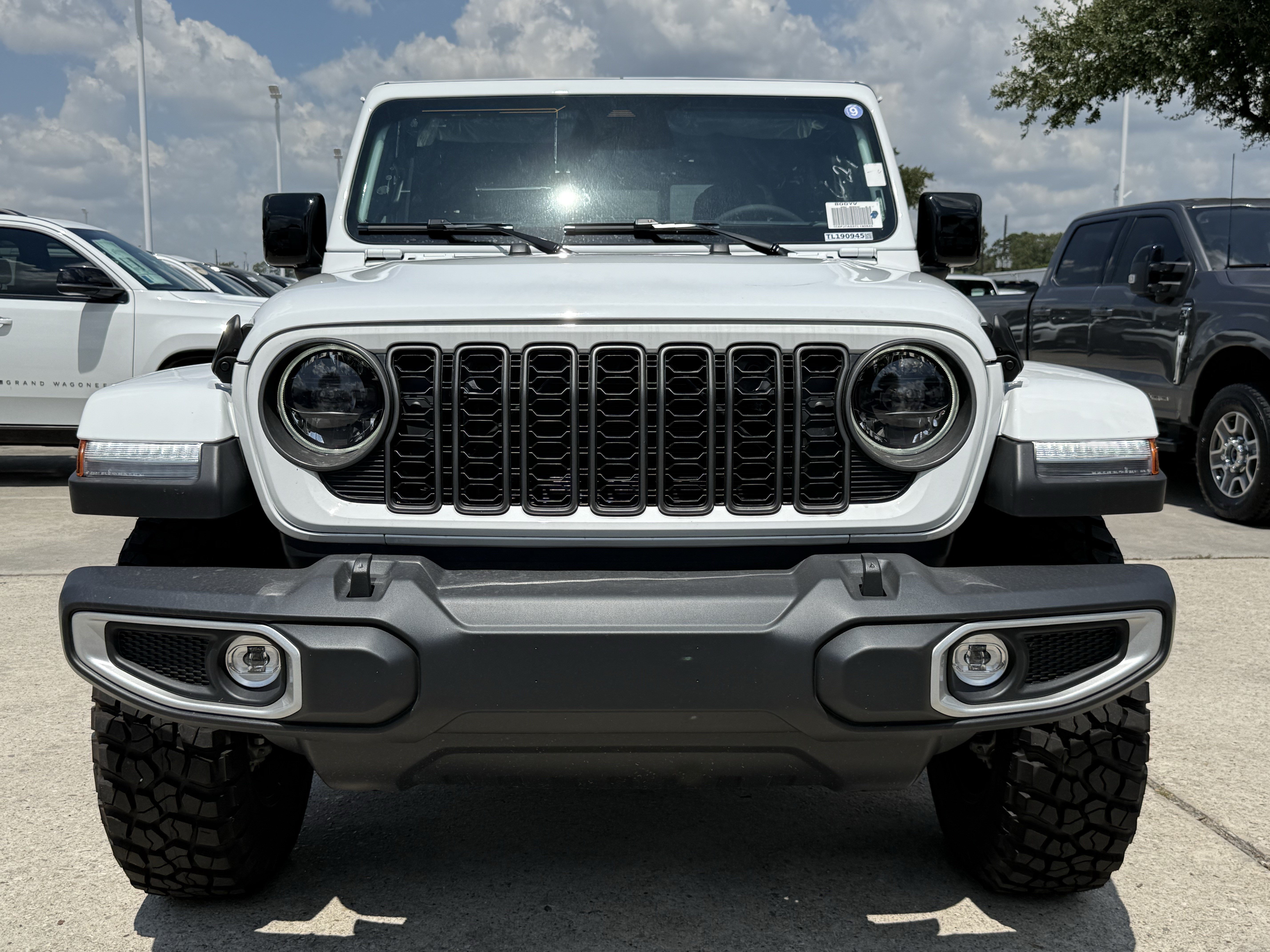 New 2026 Jeep Gladiator Mojave AWD/4WD image 7