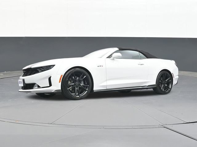 Used 2022 Chevrolet Camaro LT RWD image 38