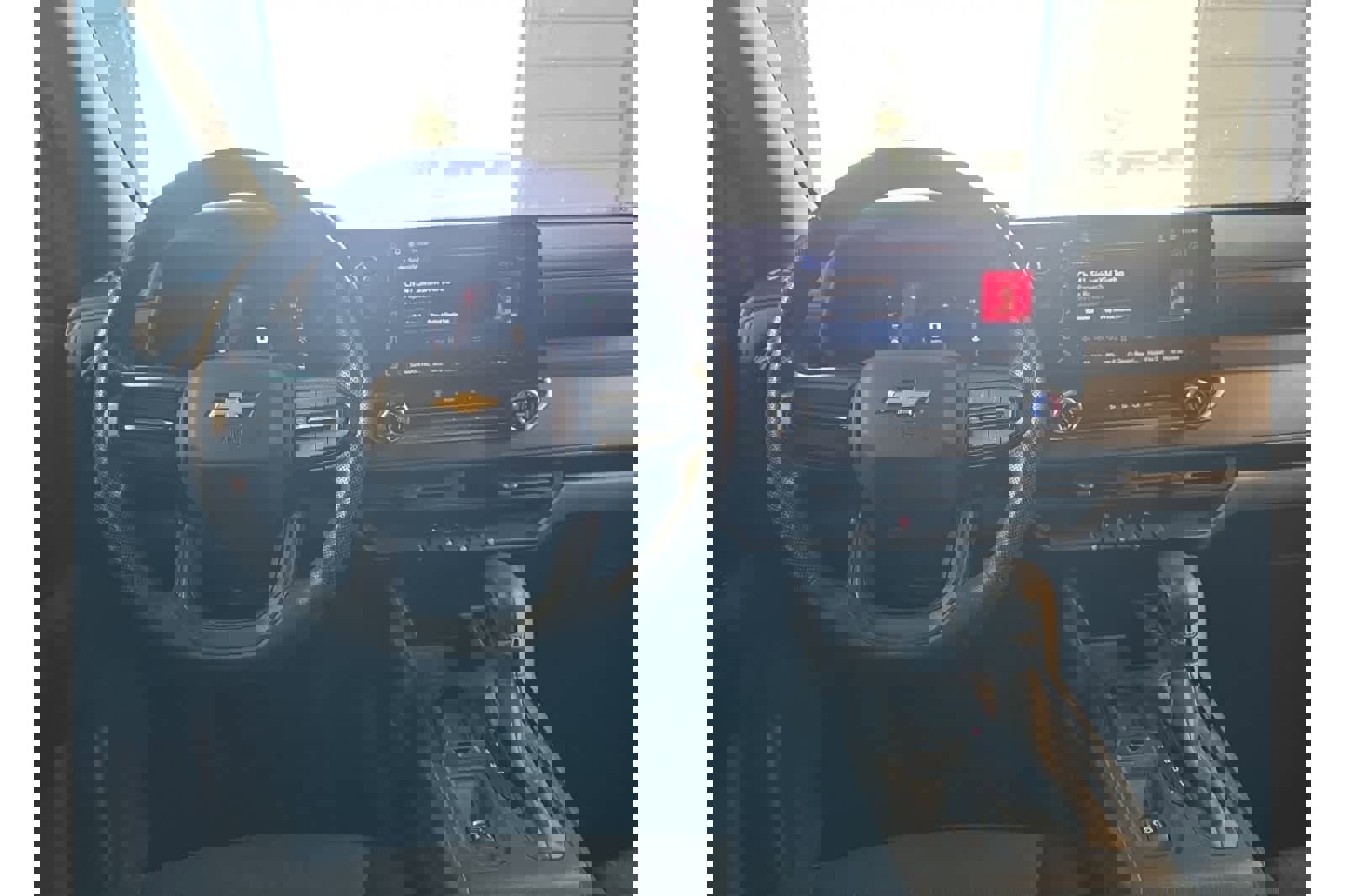 Used 2023 Chevrolet Colorado W/T image 17