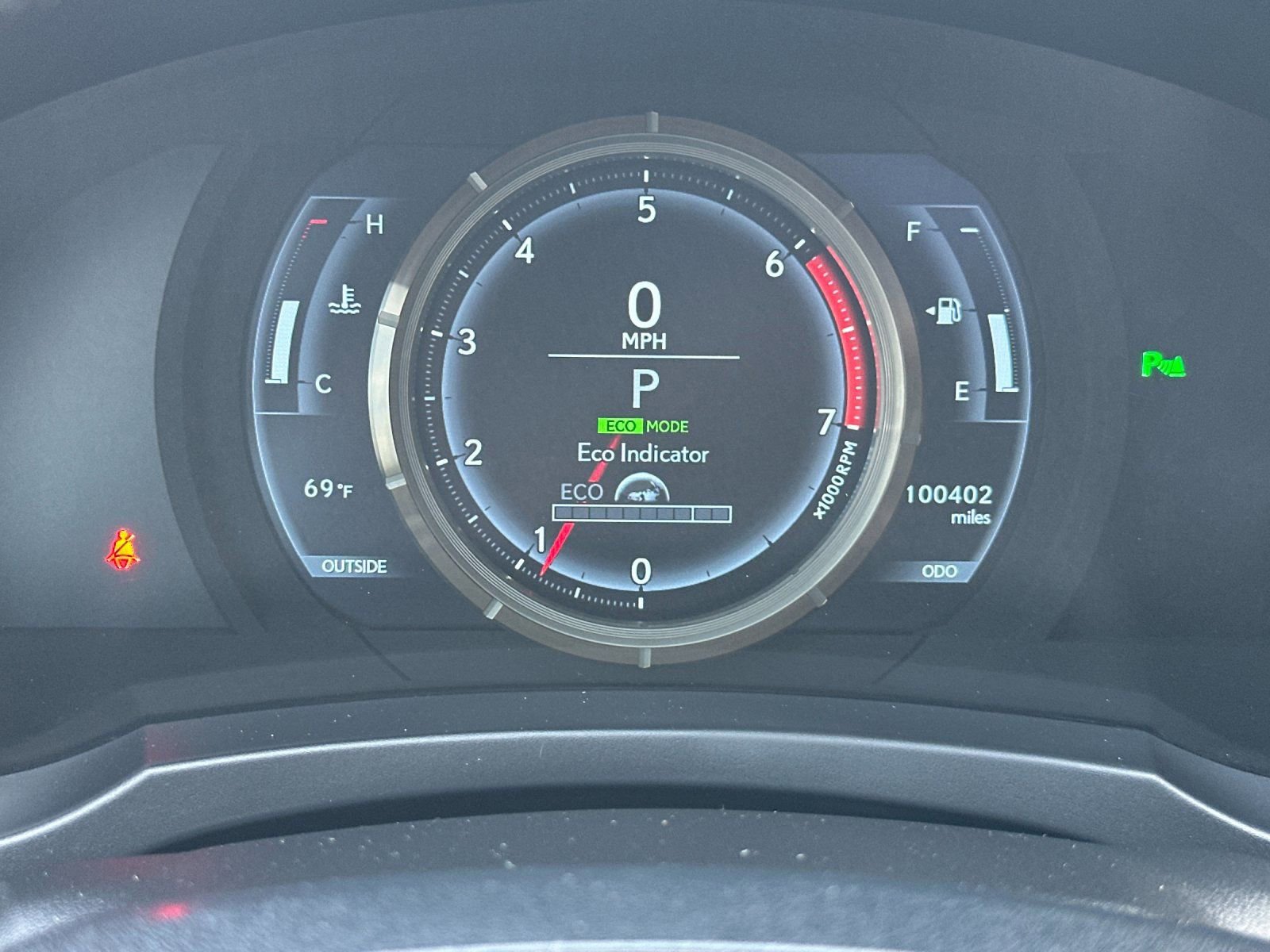 Used 2016 Lexus RC 200t image 29