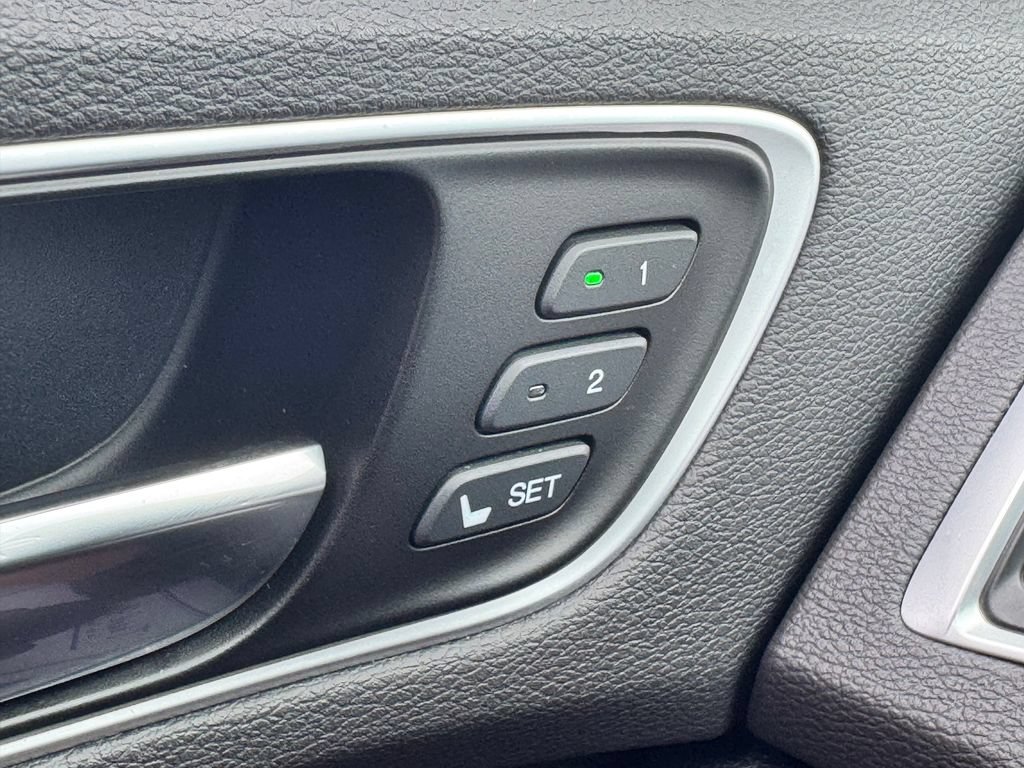 Used 2019 Acura TLX FWD image 27