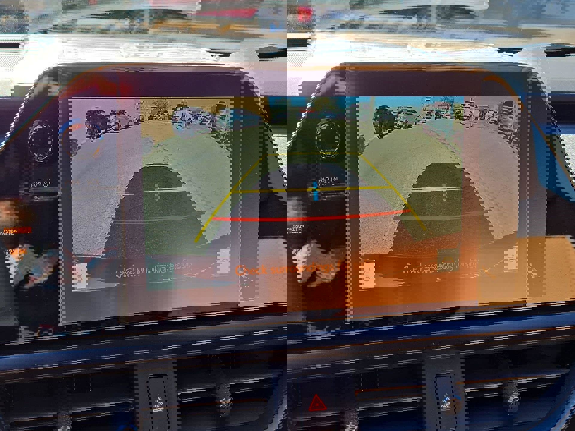 New 2025 Lexus UX 300h FWD image 18