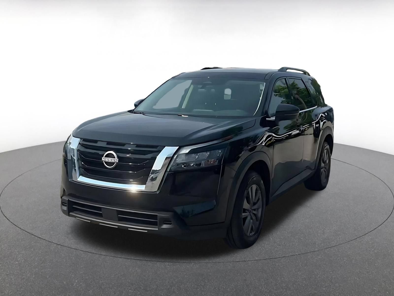 Used 2025 Nissan Pathfinder SV FWD image 6