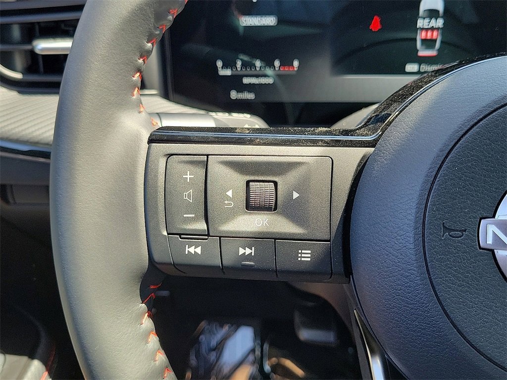 New 2025 Nissan Kicks SR image 6