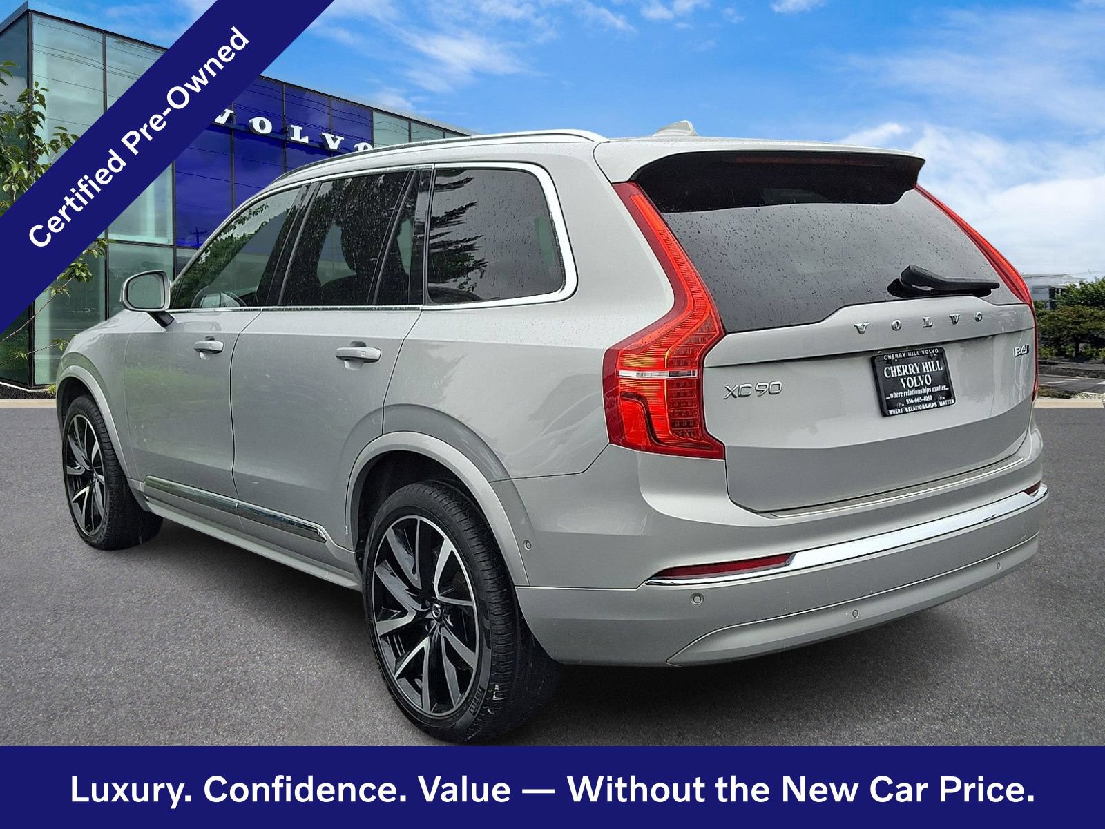 Certified 2023 Volvo XC90 B6 Plus w/ Protection Package Premier AWD/4WD image 5