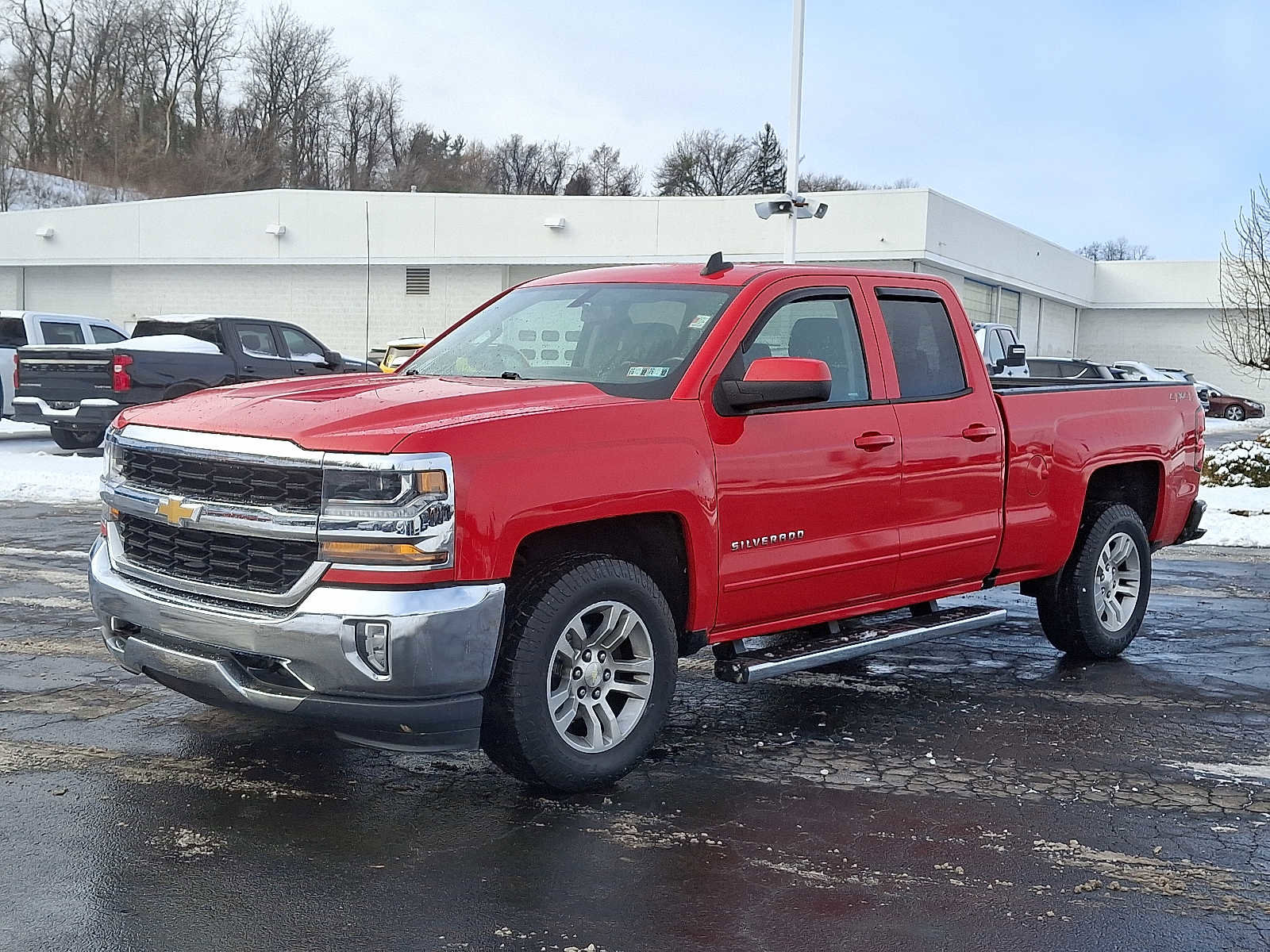 Used 2018 Chevrolet Silverado 1500 LT w/ All Star Edition image 3