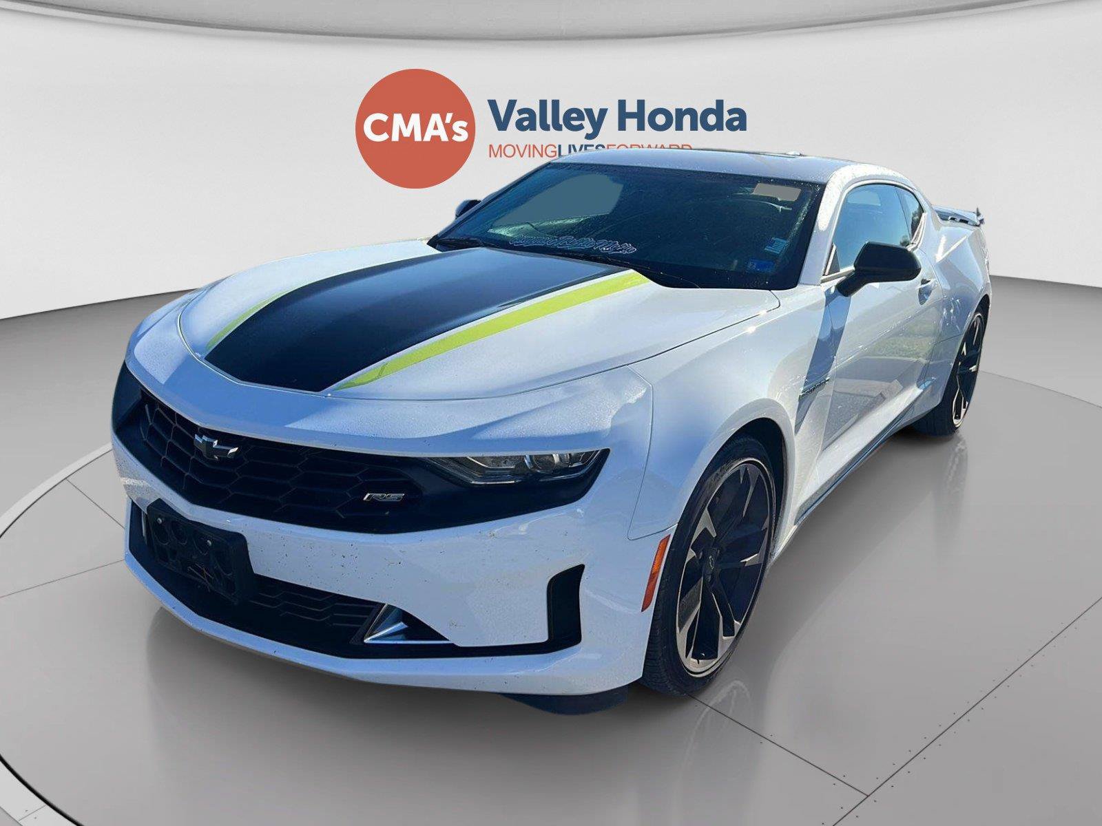 Used 2023 Chevrolet Camaro LT RWD image 1