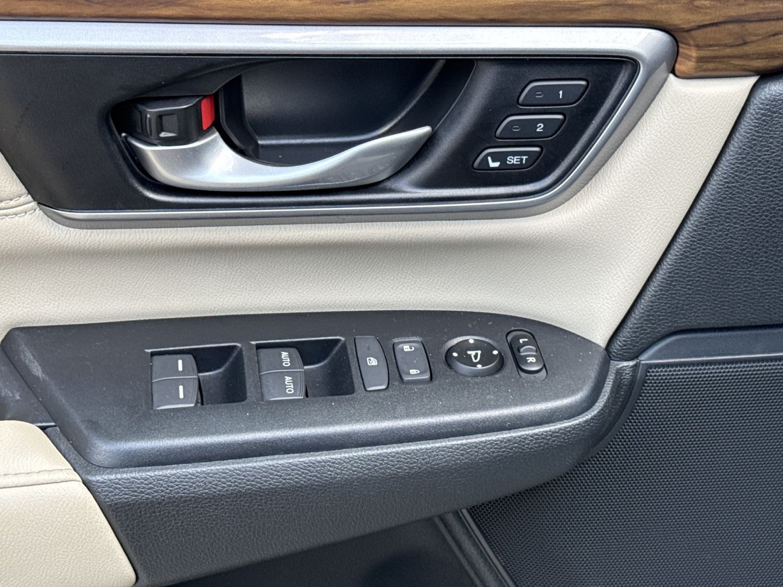 Used 2017 Honda CR-V Touring image 20