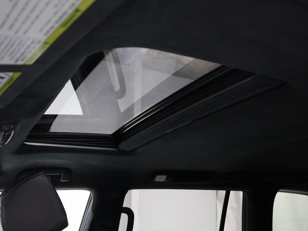 Used 2019 INFINITI QX80 Luxe w/ Proassist Package image 11