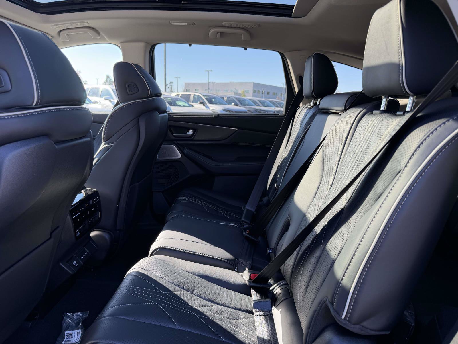 New 2026 Acura MDX w/ Advance Package AWD/4WD image 13