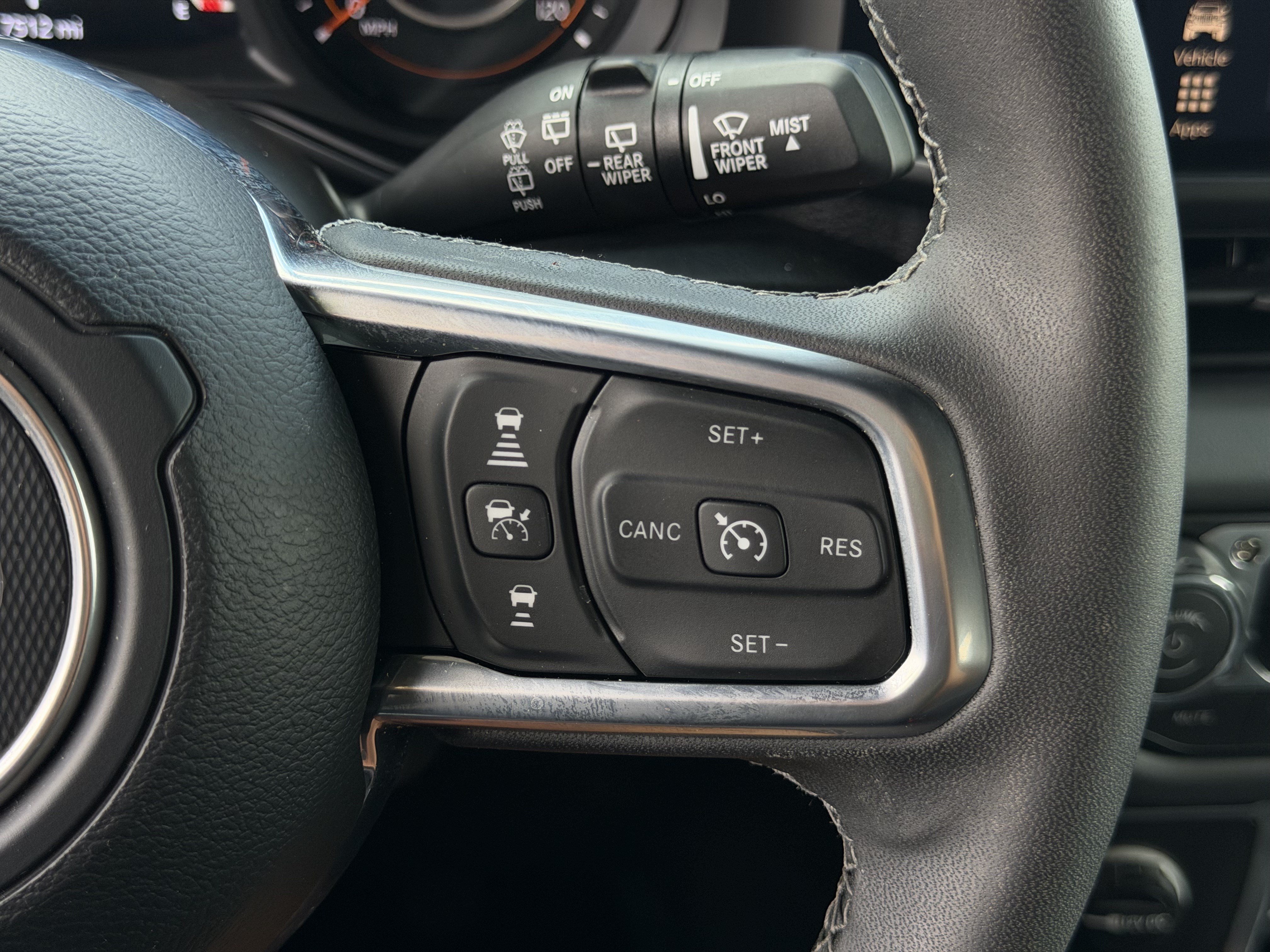 Used 2026 Jeep Wrangler Unlimited Sahara AWD/4WD image 19