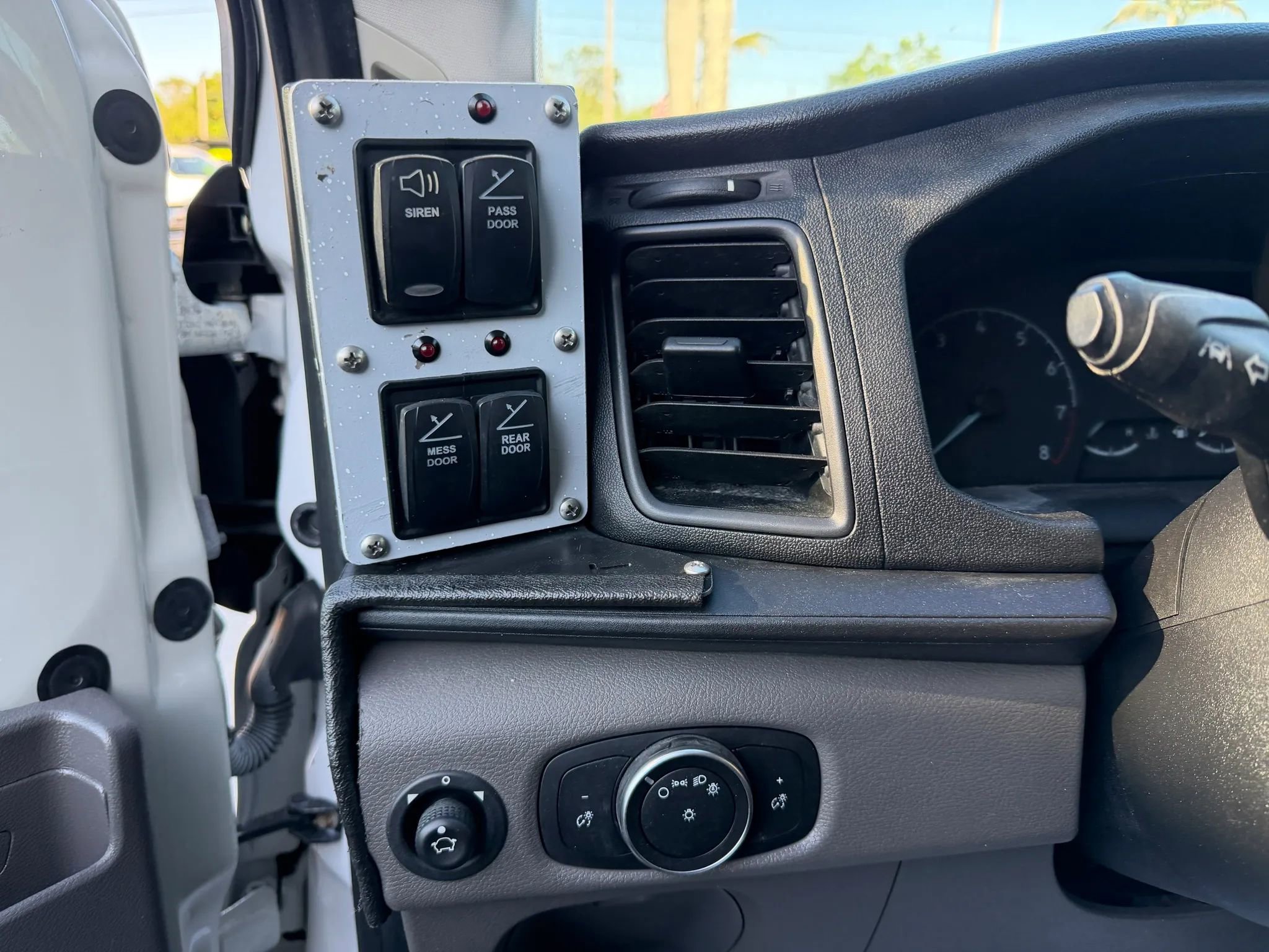 Used 2020 Ford Transit 250 Medium Roof w/ Interior Upgrade Package image 19