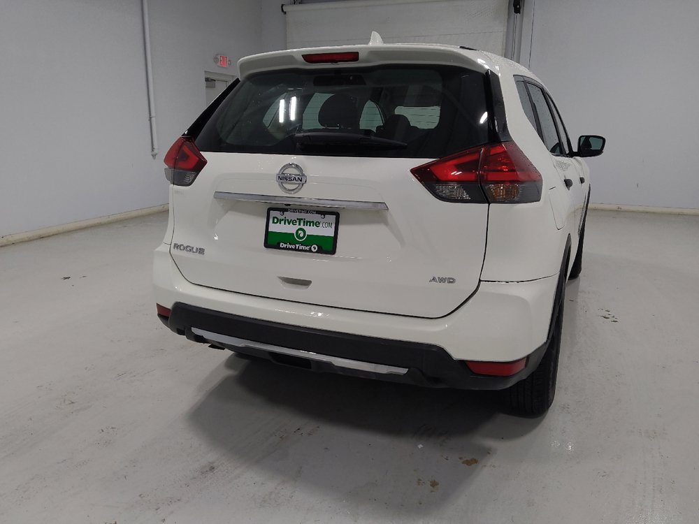 Used 2017 Nissan Rogue S AWD/4WD image 7