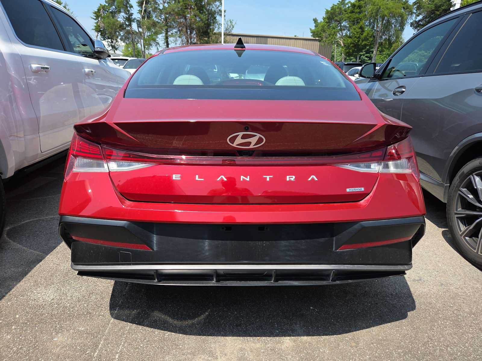 Used 2025 Hyundai Elantra Limited FWD image 5