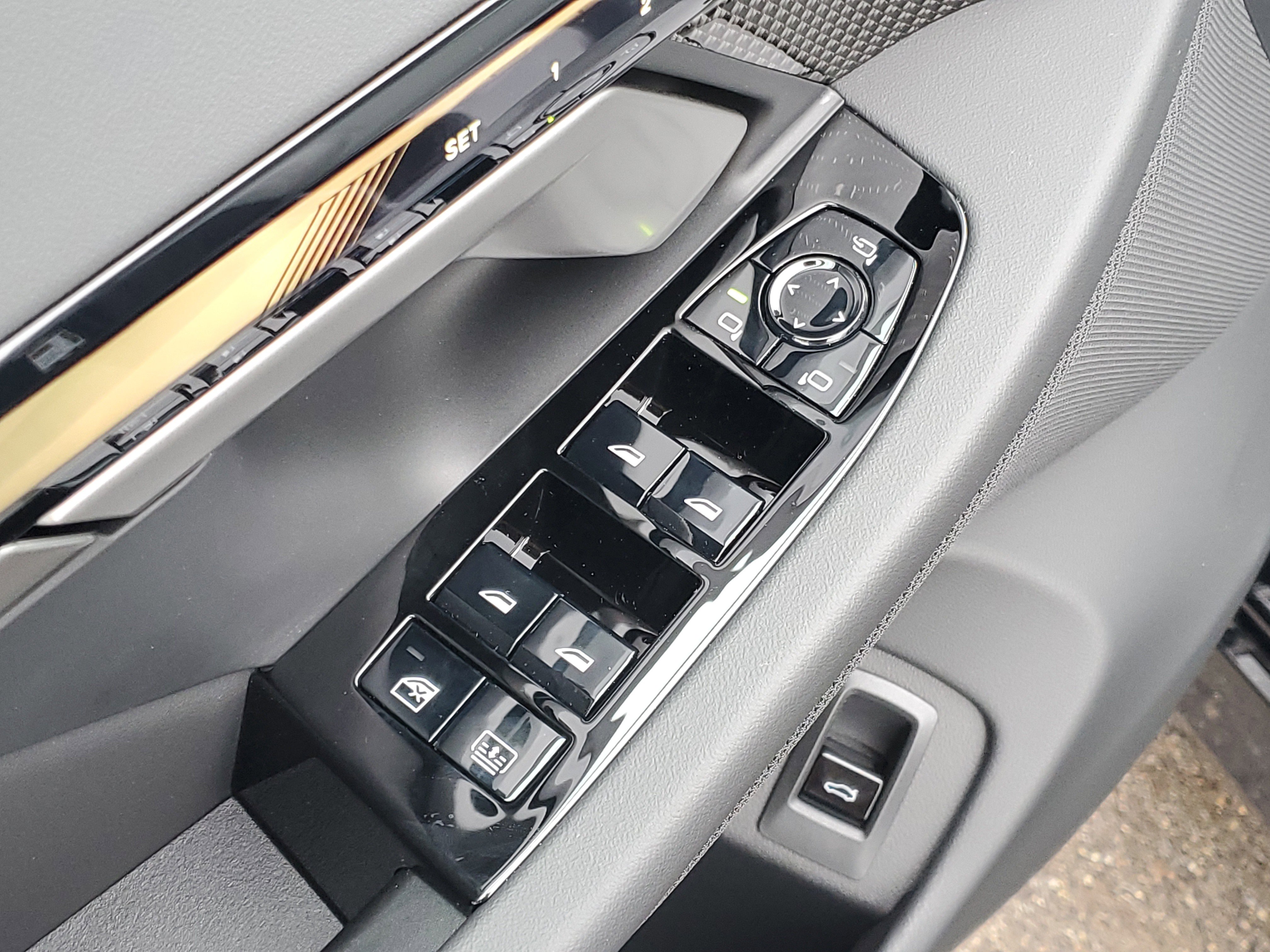 New 2026 BMW 540i xDrive w/ Executive Package image 6