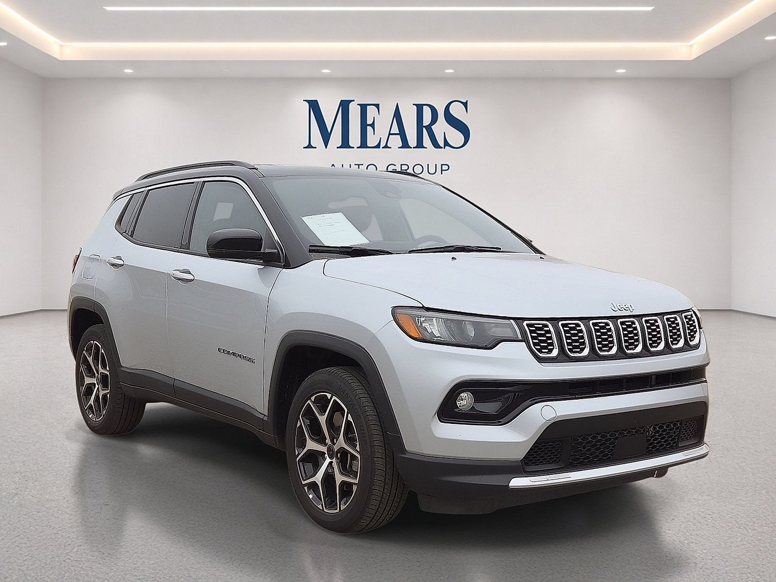 Used 2025 Jeep Compass Limited AWD/4WD image 7