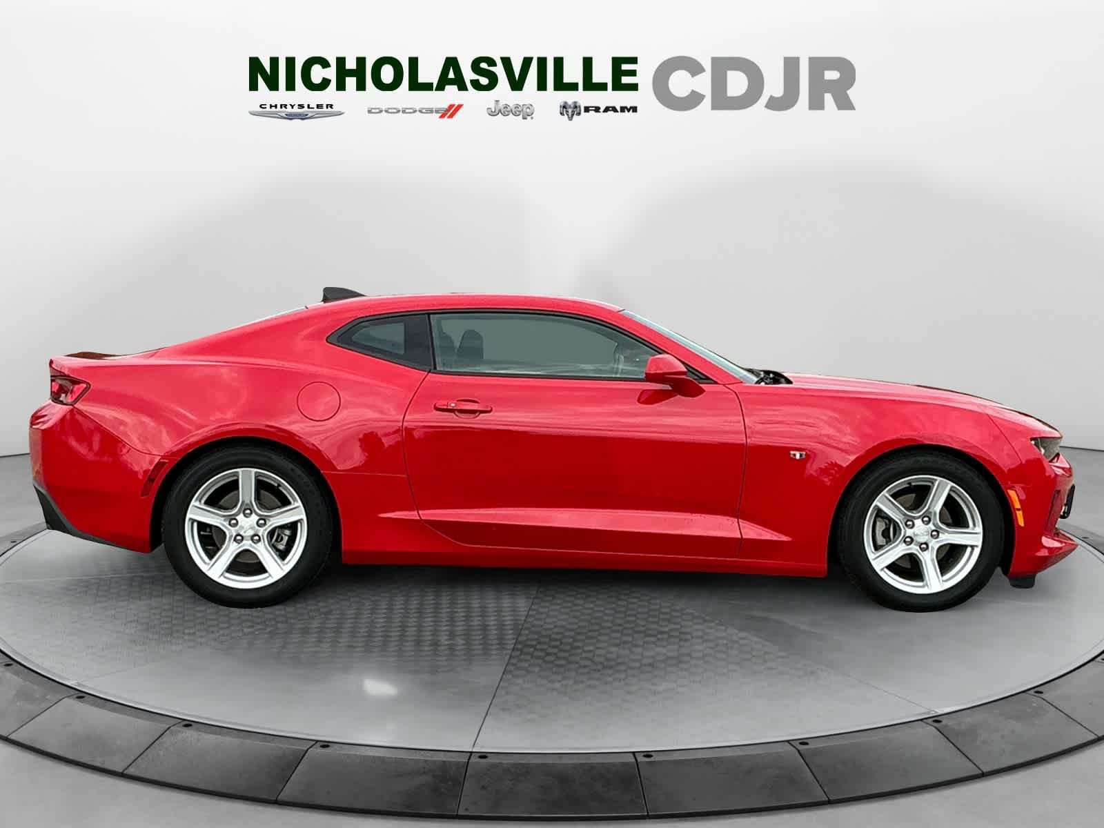 Used 2018 Chevrolet Camaro LS w/ Technology Package RWD image 6
