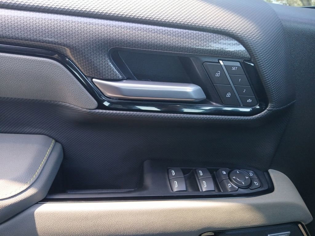 New 2026 Chevrolet Silverado 1500 ZR2 image 11