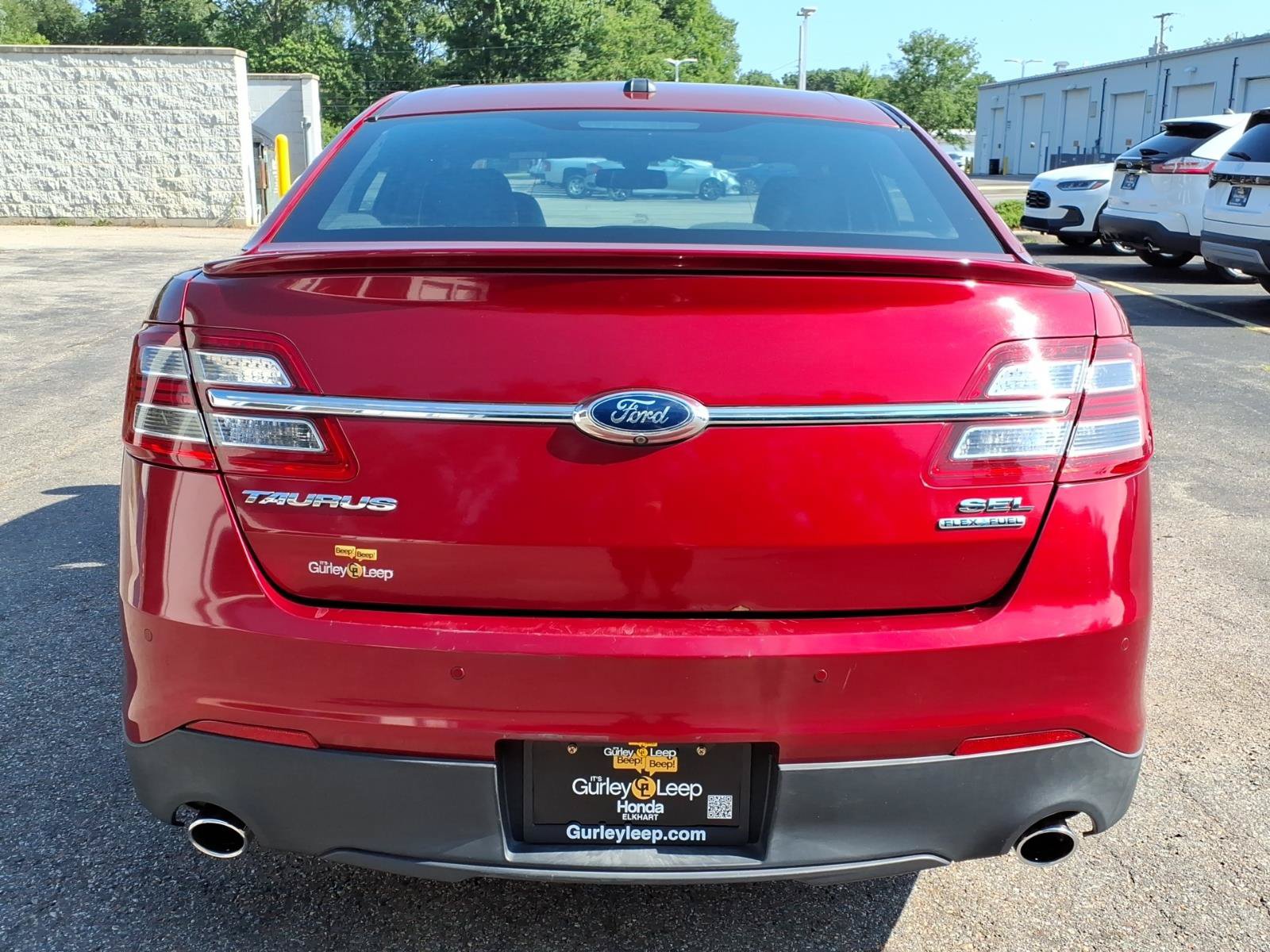 Used 2014 Ford Taurus SEL w/ Equipment Group 201A FWD image 10