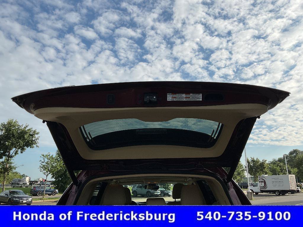 Used 2017 Toyota Highlander XLE AWD/4WD image 16