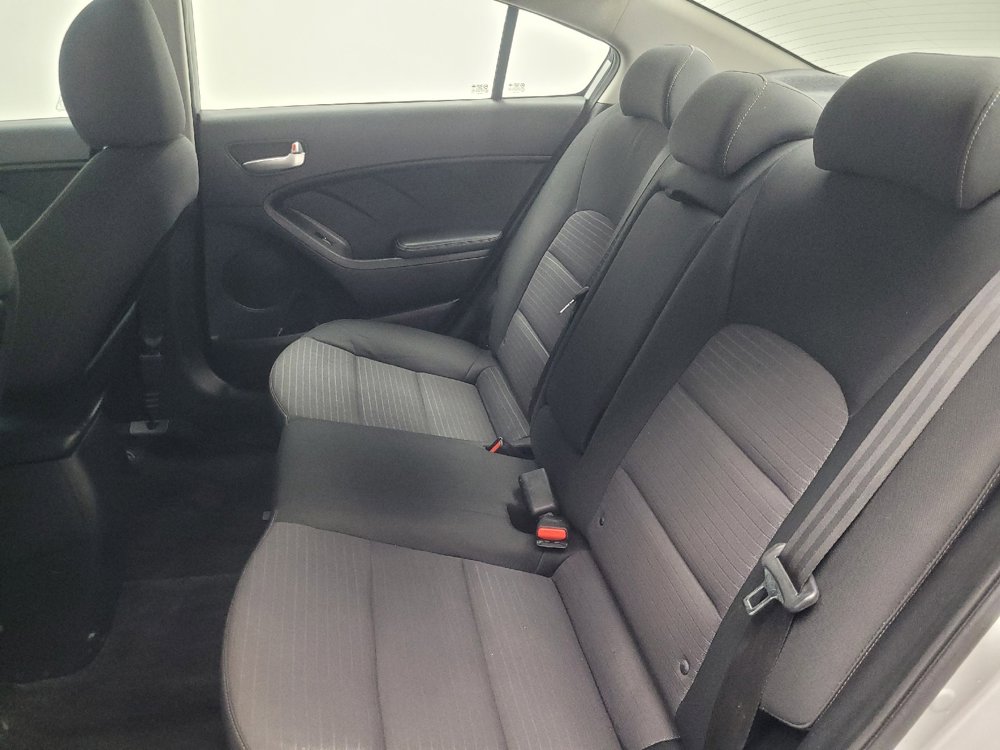 Used 2017 Kia Forte LX w/ LX Popular Package image 18