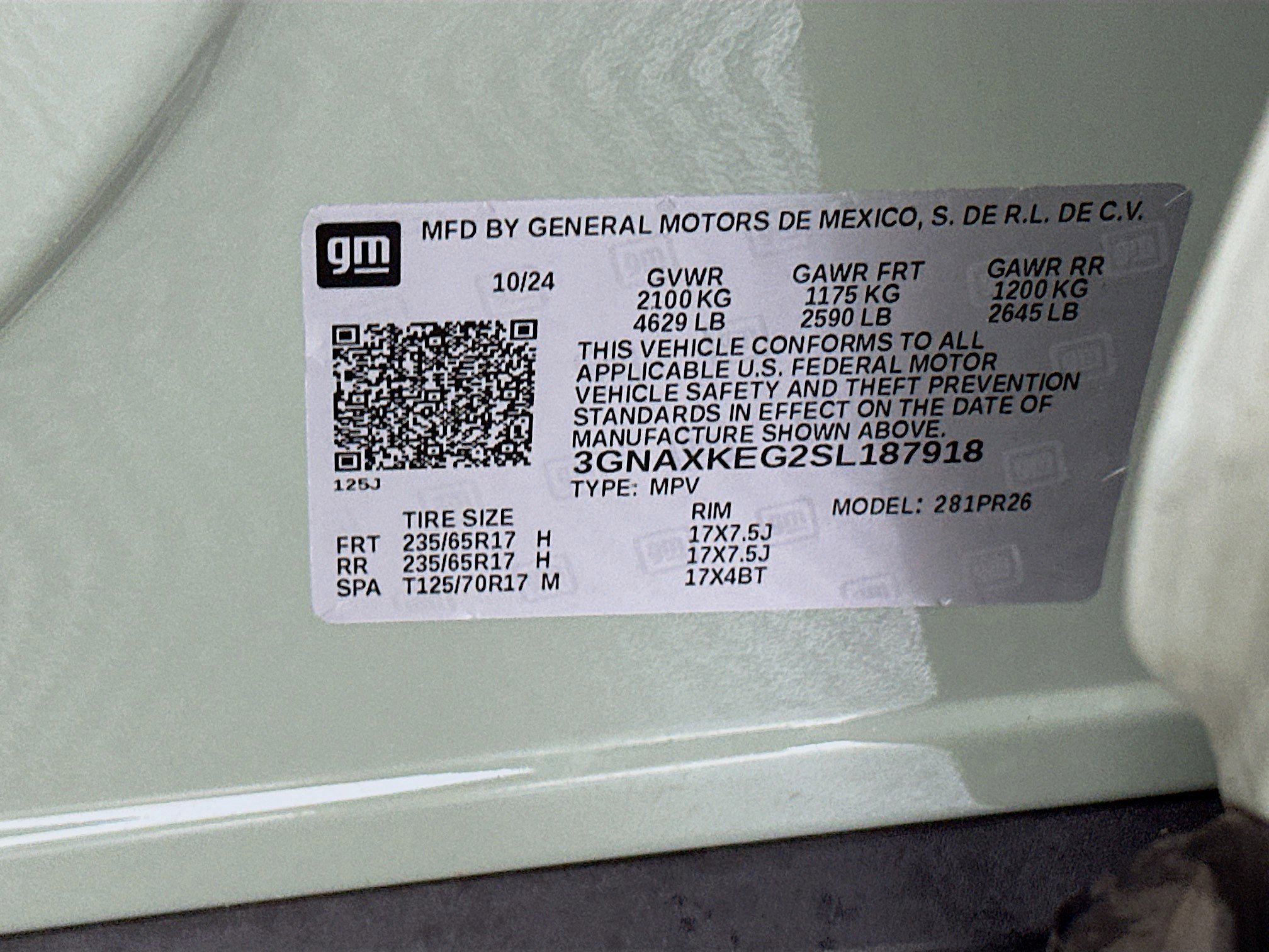 Used 2025 Chevrolet Equinox ACTIV w/ Safety and Technology Package FWD image 12