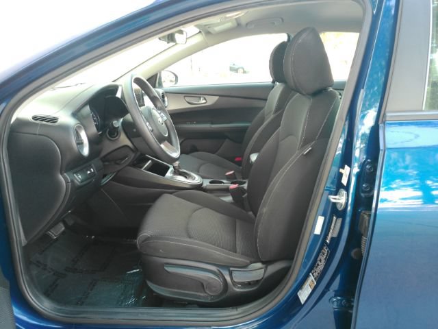 Used 2021 Kia Forte LXS FWD image 12