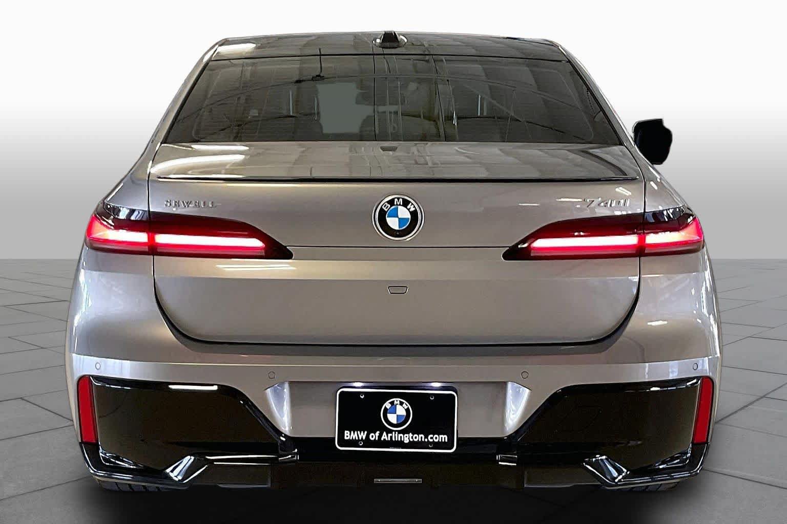 Certified 2023 BMW 740i RWD image 4