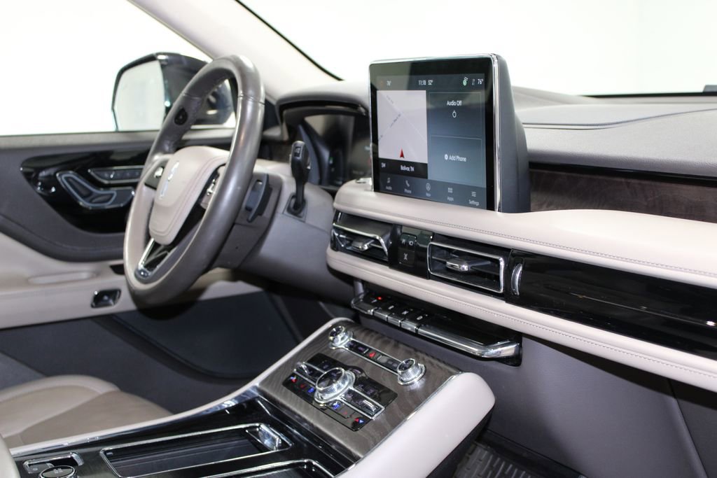 Used 2022 Lincoln Aviator Reserve w/ Elements Package Plus image 33