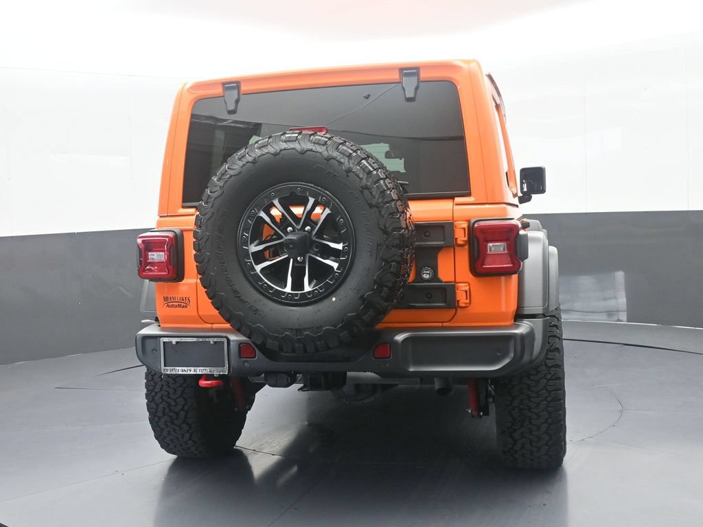 Used 2025 Jeep Wrangler Unlimited Rubicon w/ XTREMEE 35" Tire Package AWD/4WD image 5