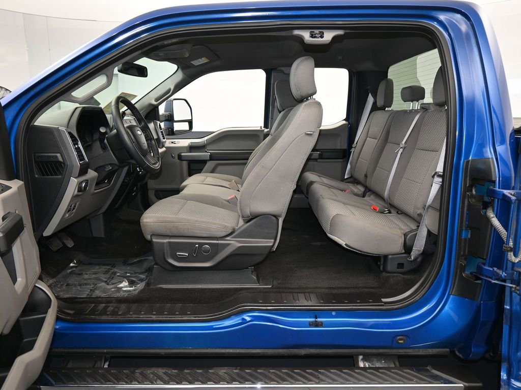 Used 2018 Ford F150 XLT w/ Equipment Group 302A Luxury image 12