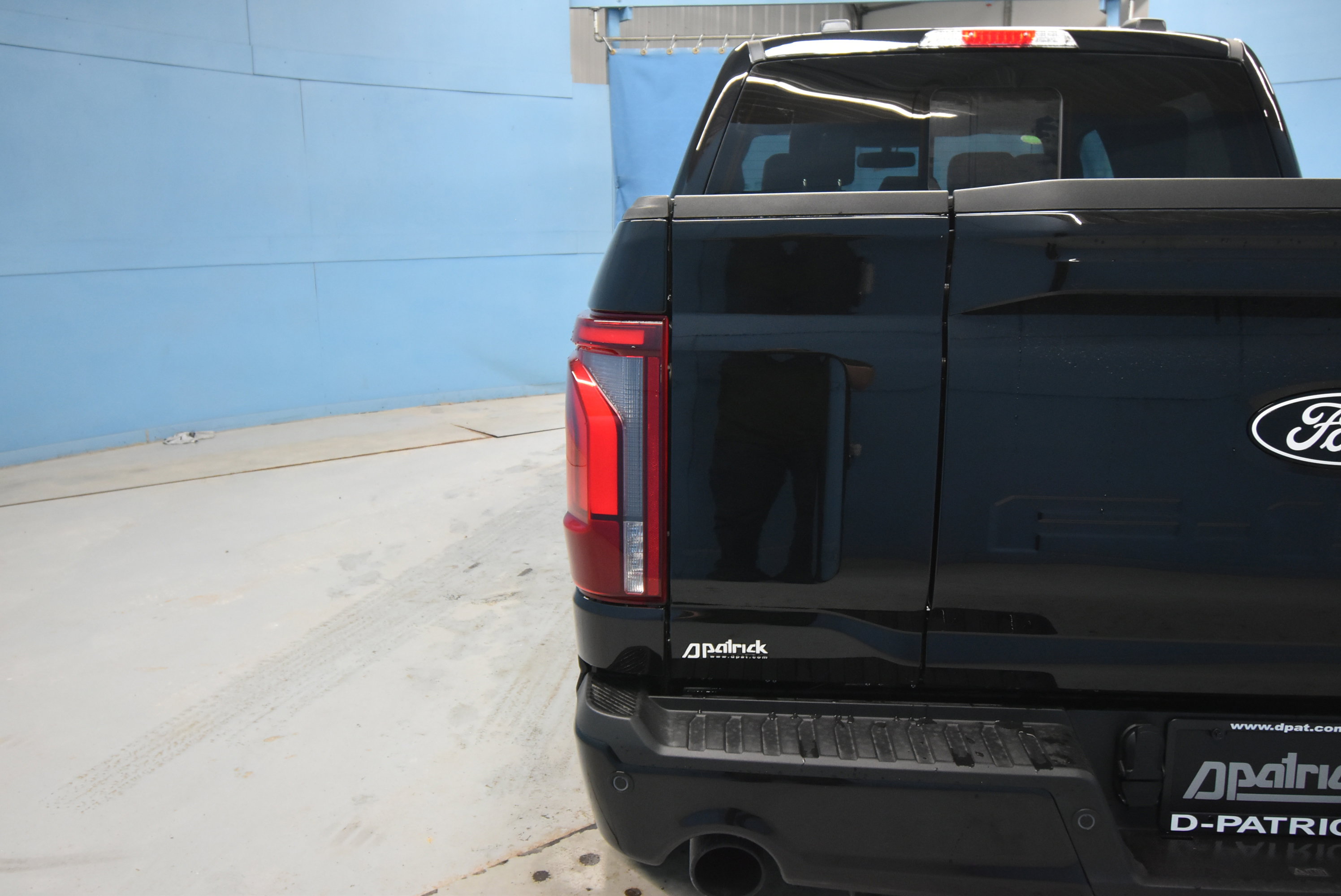 New 2025 Ford F150 Lariat w/ Equipment Group 502A High image 35